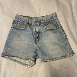 Vintage Levis denim jean shorts, high rise mom fit